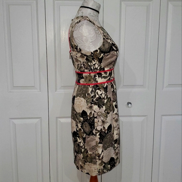 Floral Ivory/Cream, Black, Grey w/ hot pink trim tailored dress - Picture 7 of 13
